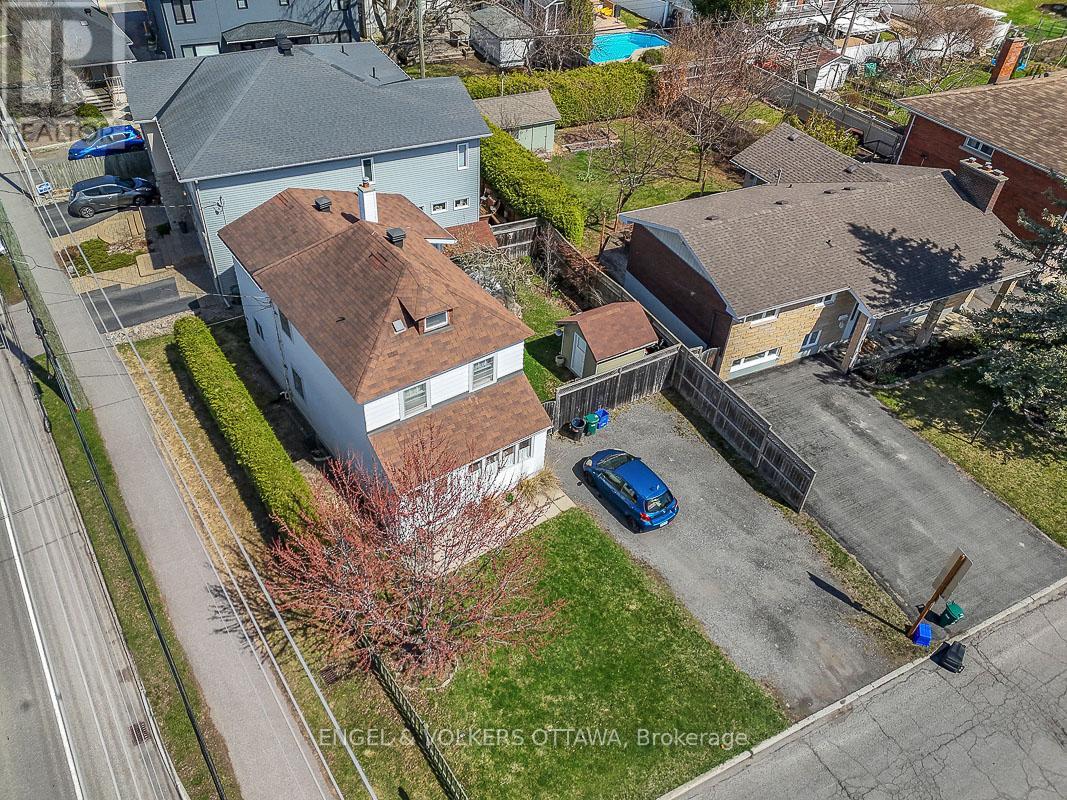Corner lot
