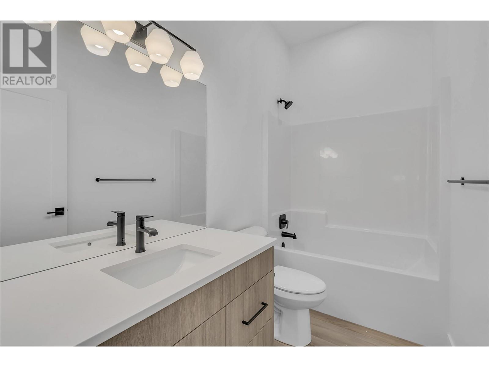 2 2835 Canyon Crest Drive, West Kelowna