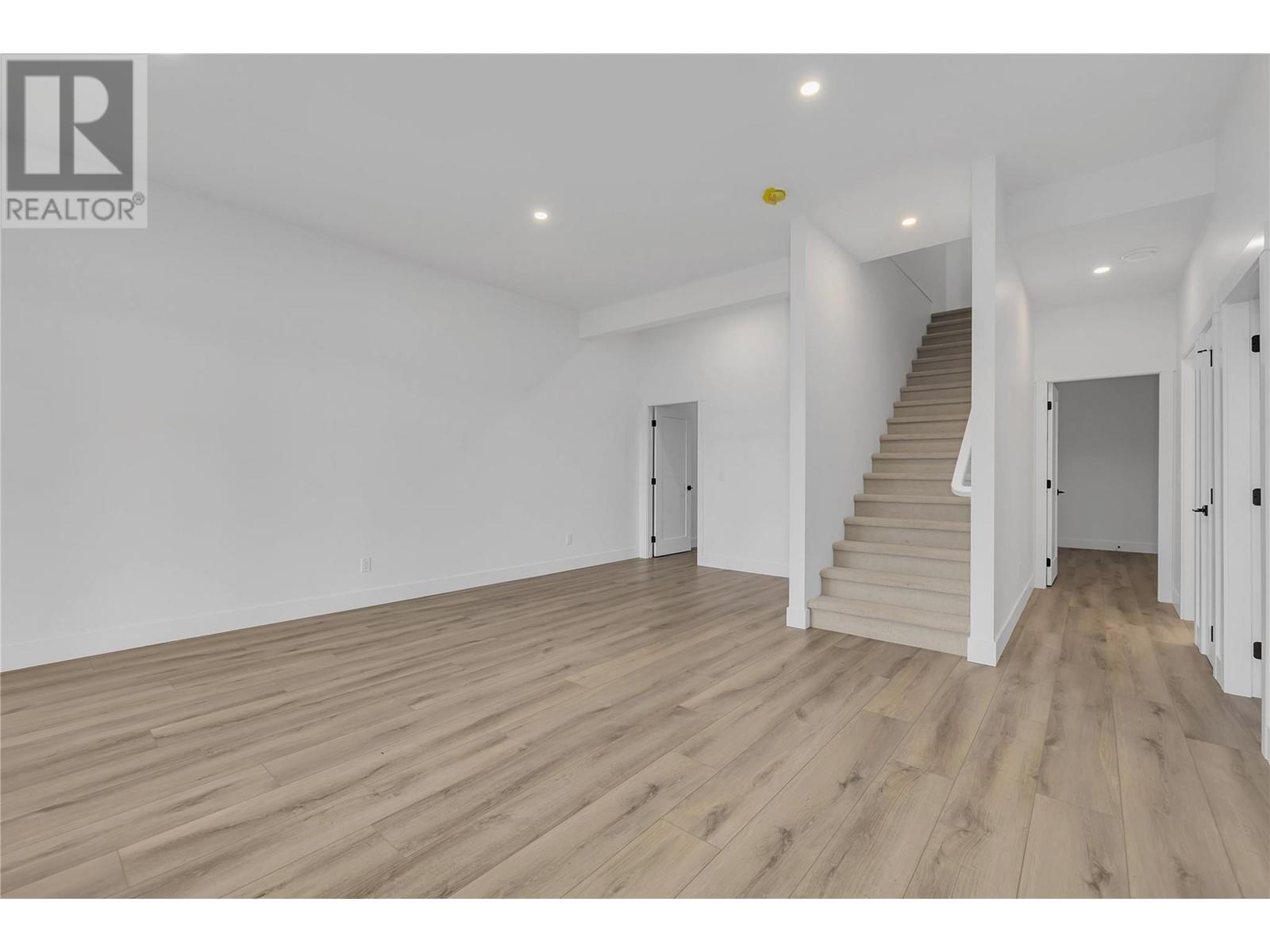 2 2835 Canyon Crest Drive, West Kelowna