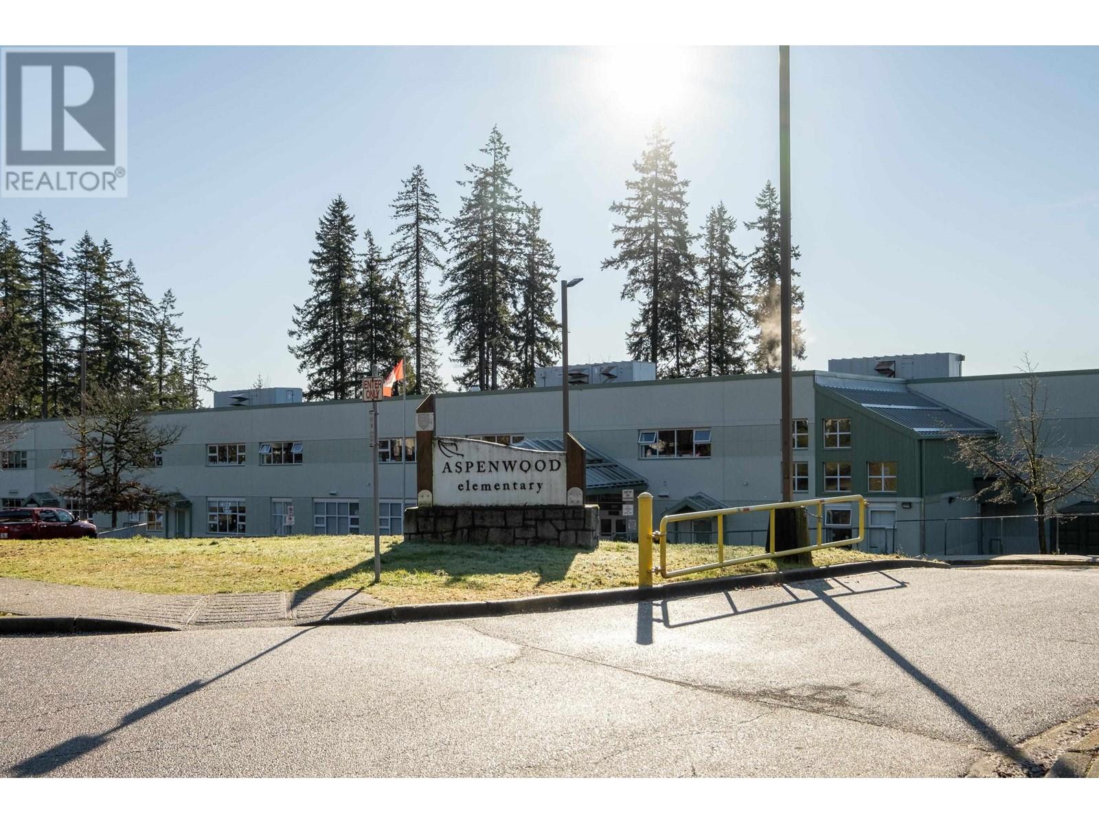 5 55 HAWTHORN DRIVE, Port Moody real estate listing R2996069