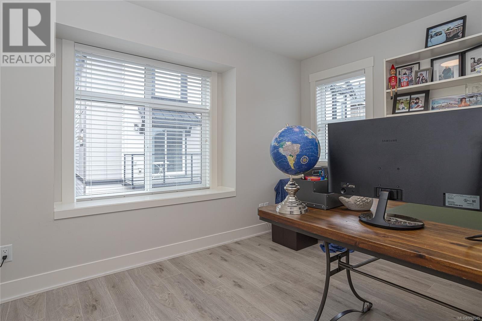  1212 Moonstone Loop, Langford
