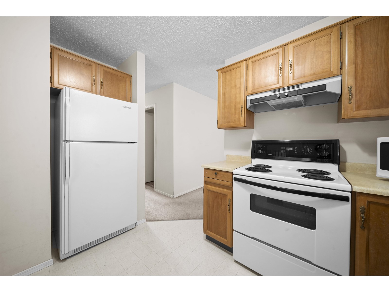 Photo 13 of 6760 197 Street, Langley BC