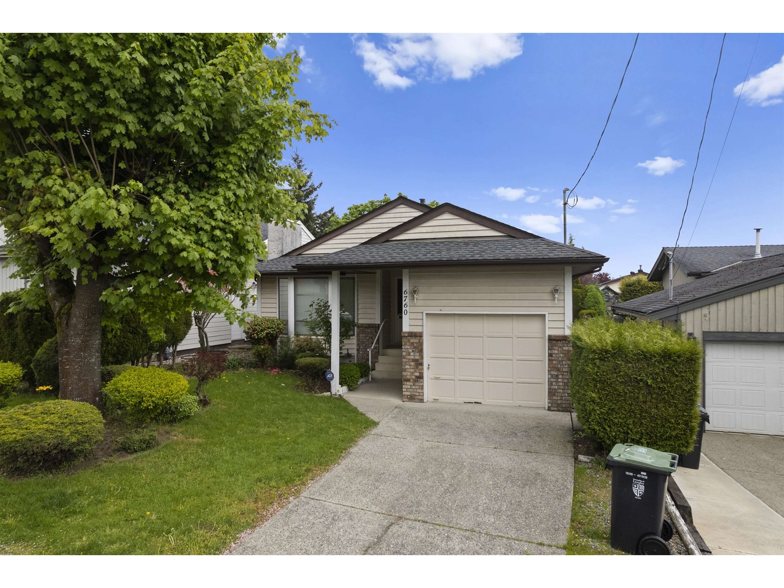 Photo 35 of 6760 197 Street, Langley BC