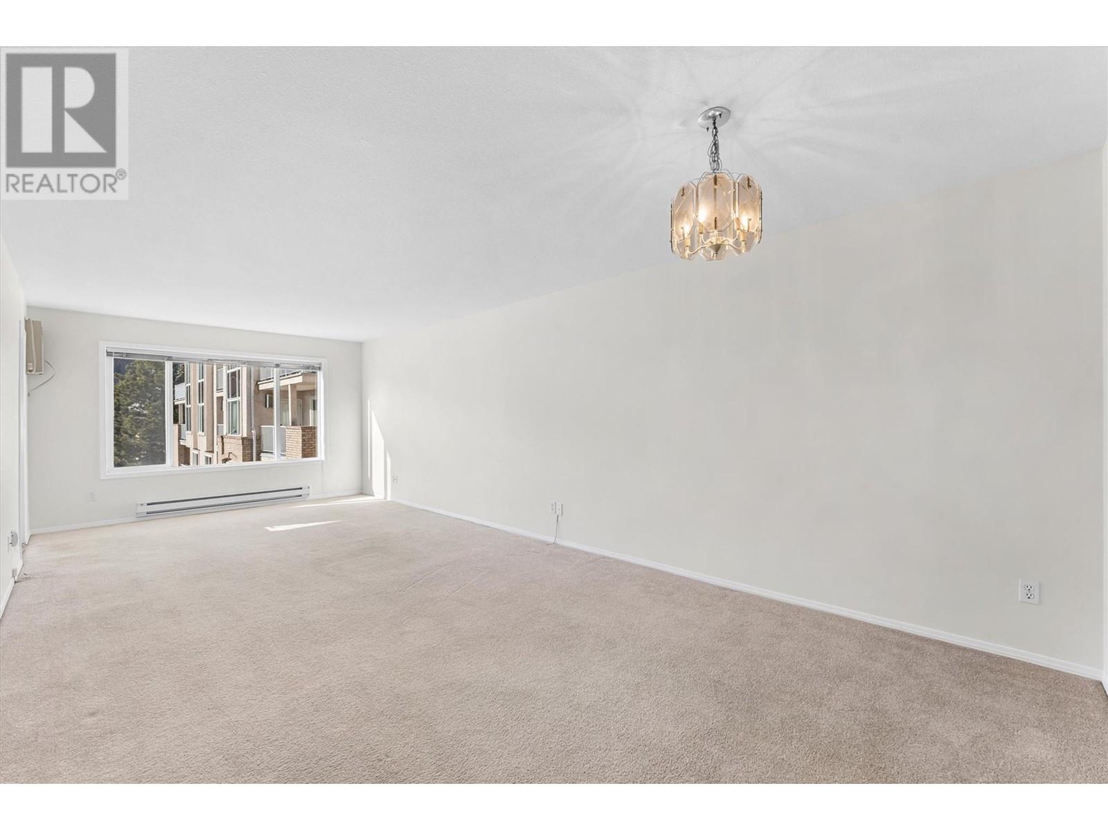 205 400 Sutton Crescent, Kelowna