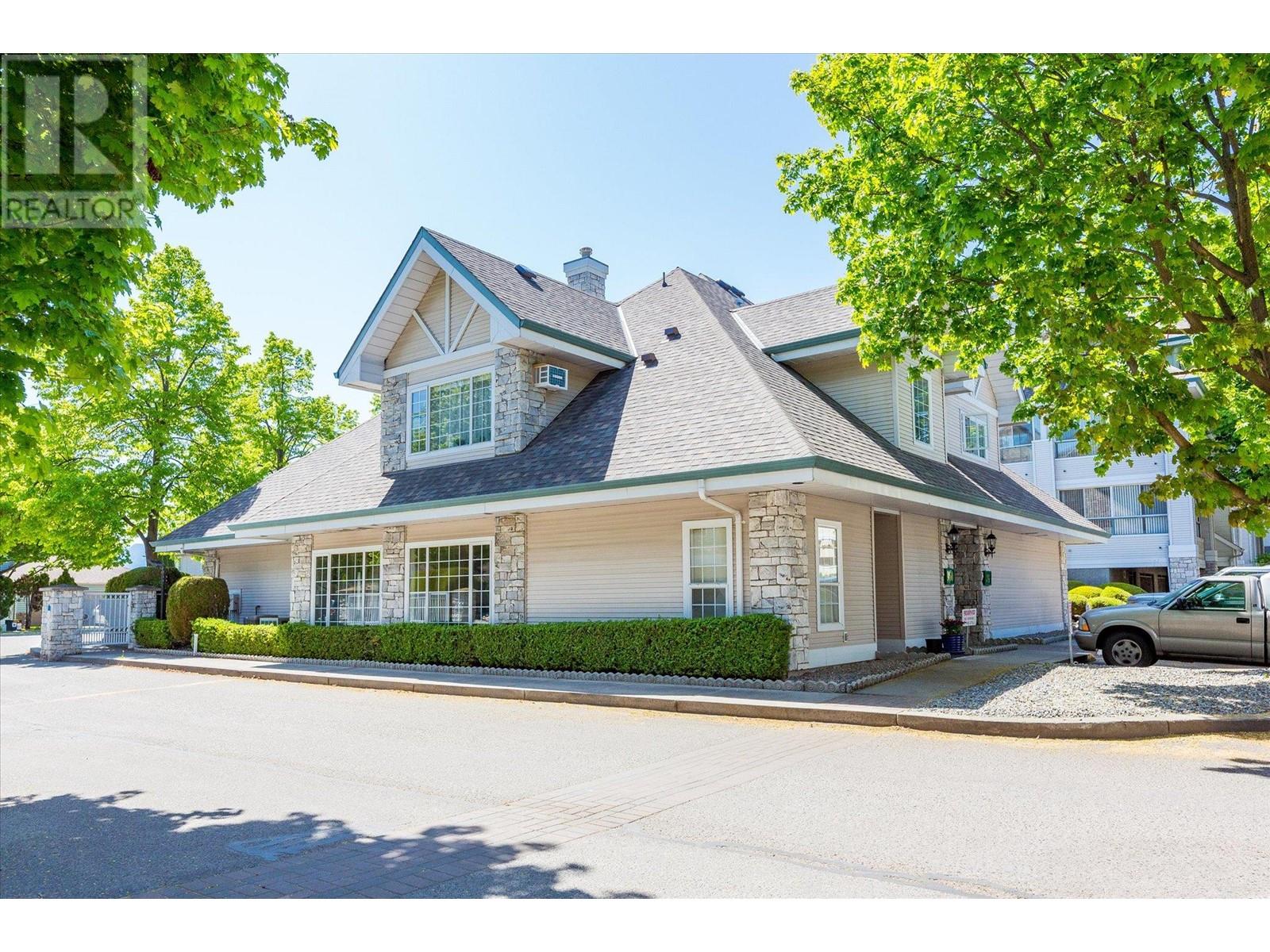 313 940 Glenwood Avenue, Kelowna