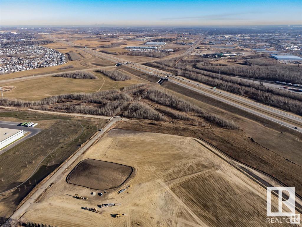 18403 137 AV NW, Edmonton