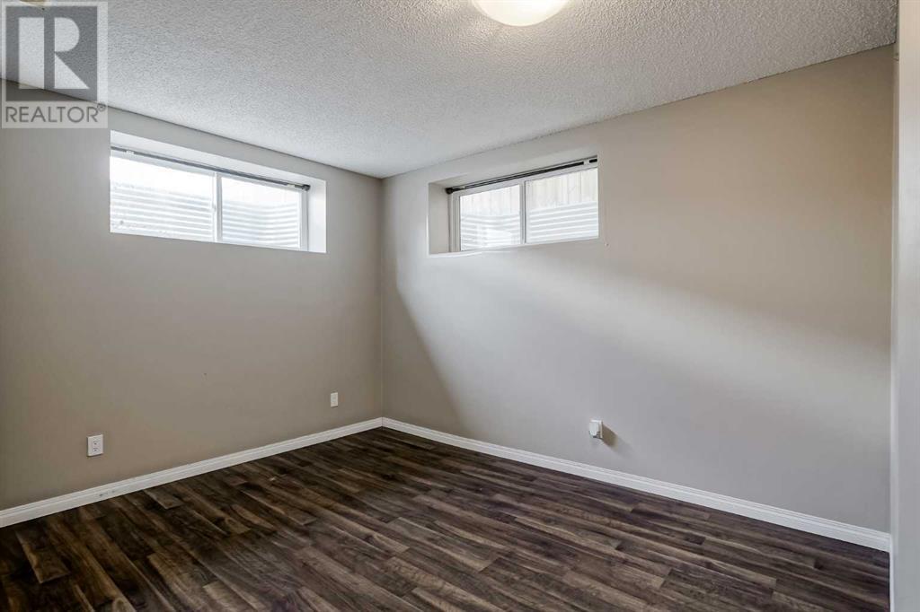Single Family House for Sale in  Bridleridge Lane SW Bridlewood Calgary 