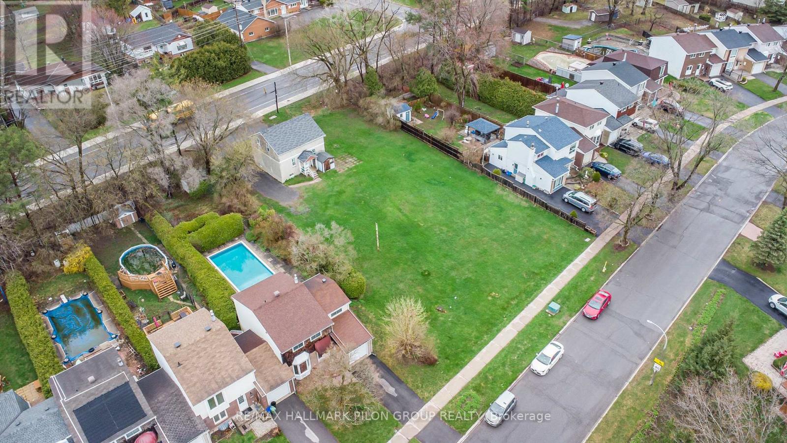 Photo 9 of 2446 Innes Road, Ottawa ON