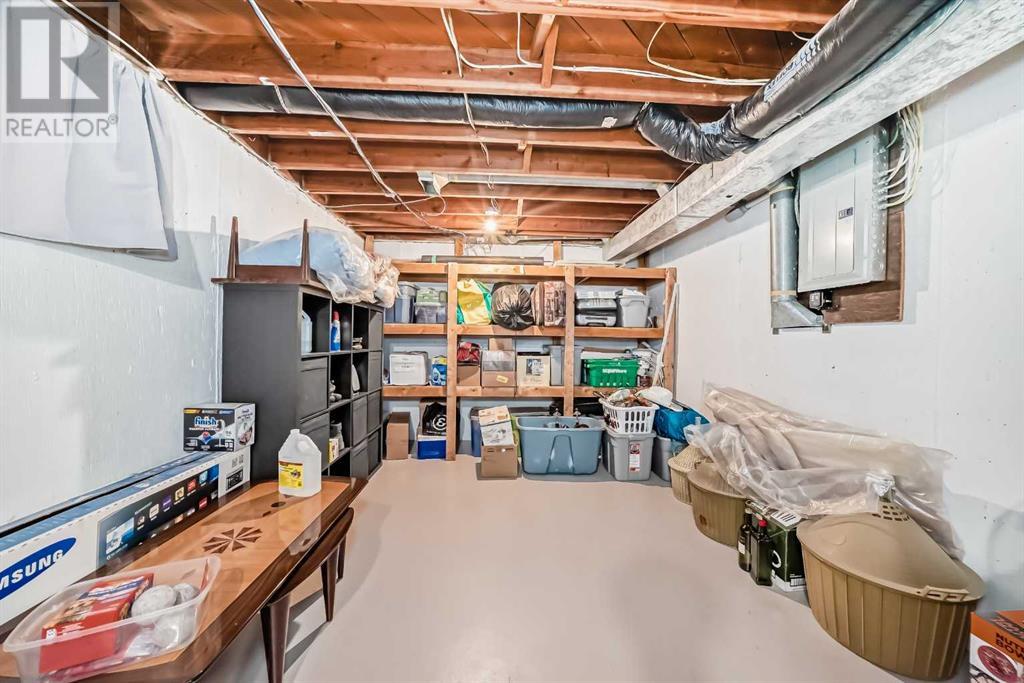 Single Family House 4 Level for Sale in   Avenue NE Winston Heights/Mountview Calgary 
