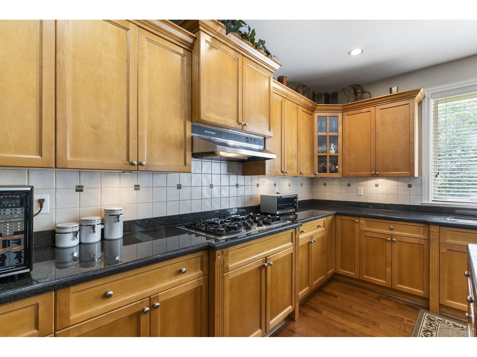 Photo 14 of 12038 59 Avenue, Surrey BC