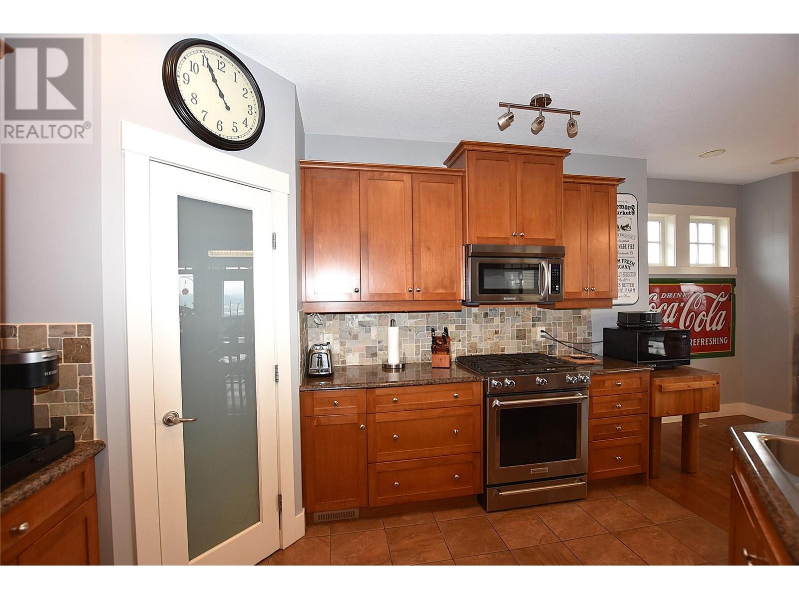  3721 Razorback Court, Vernon