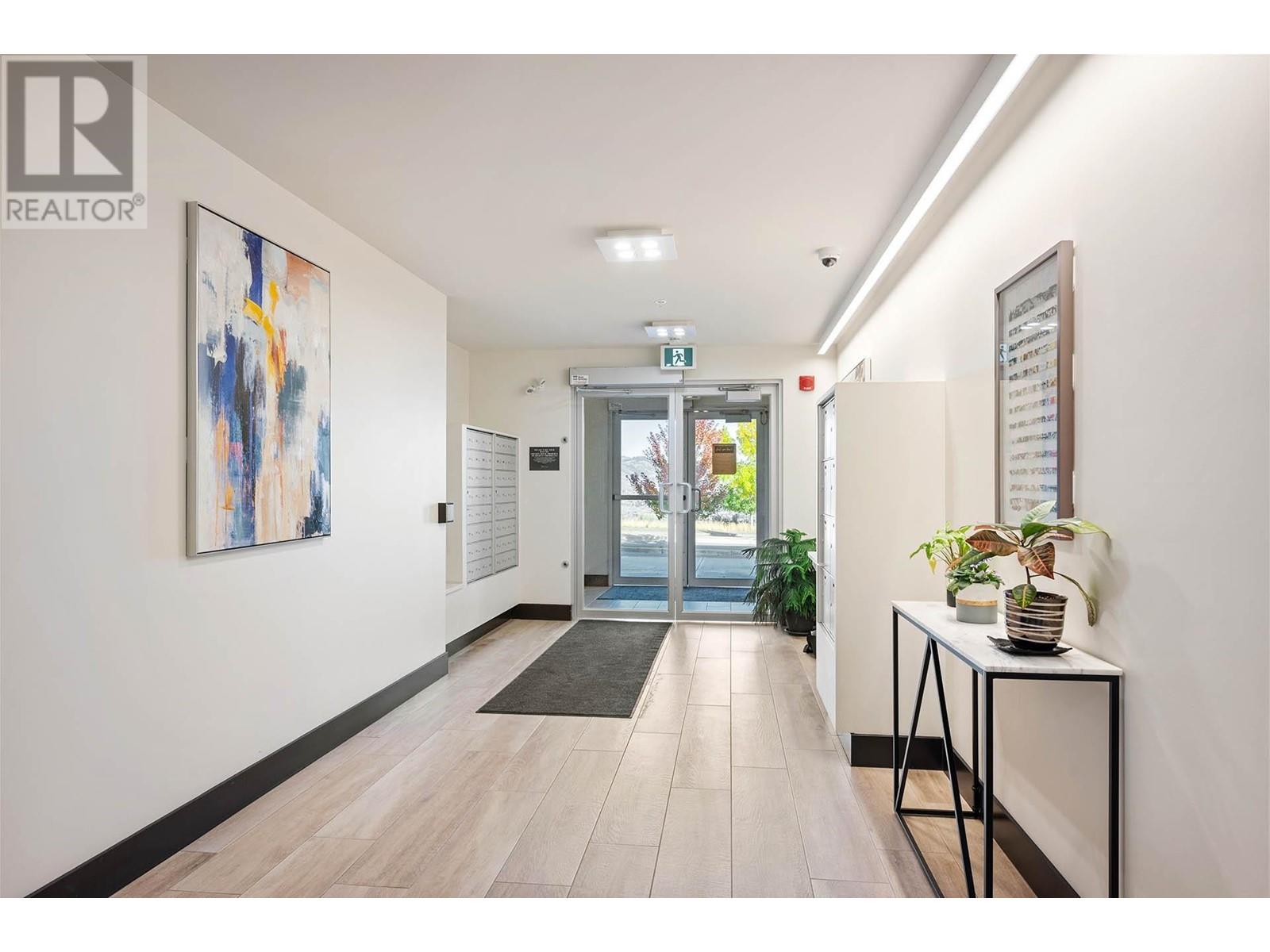 885 UNIVERSITY Drive Unit# 202, Kamloops