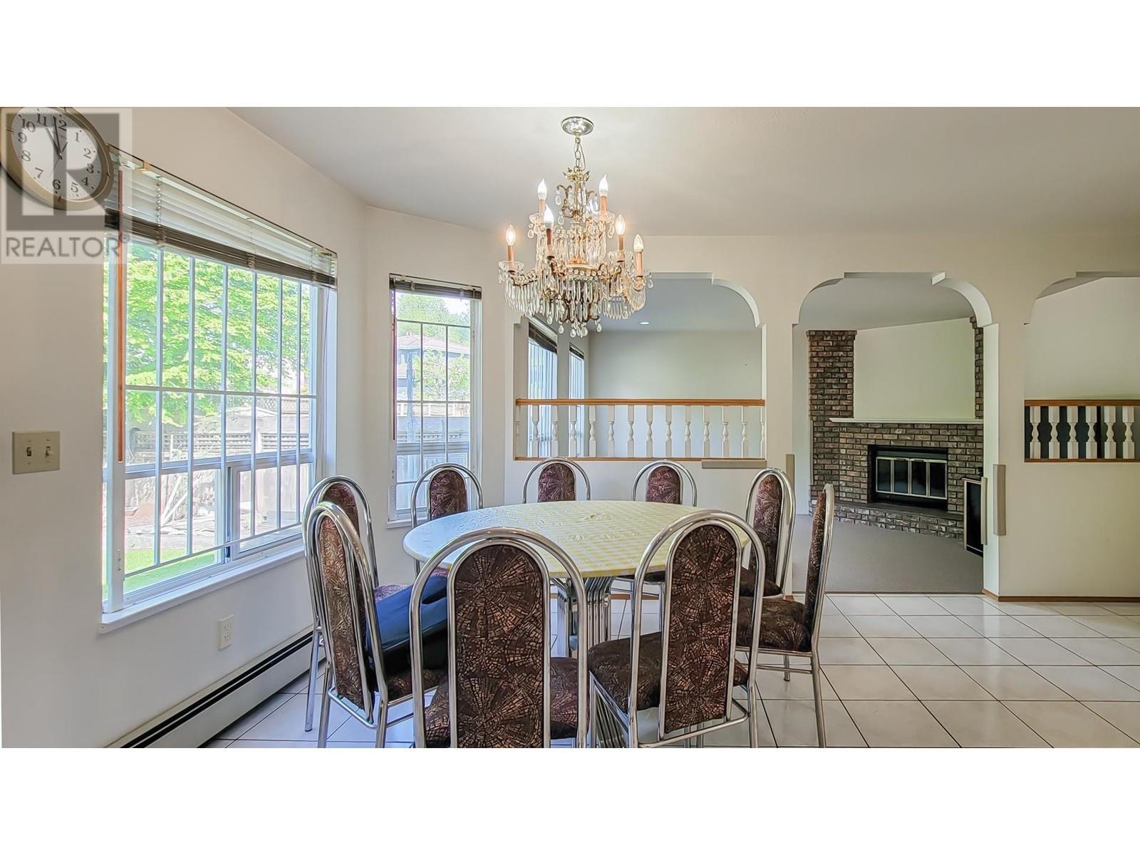 Photo 12 of 2931 Phillips Avenue, Burnaby BC