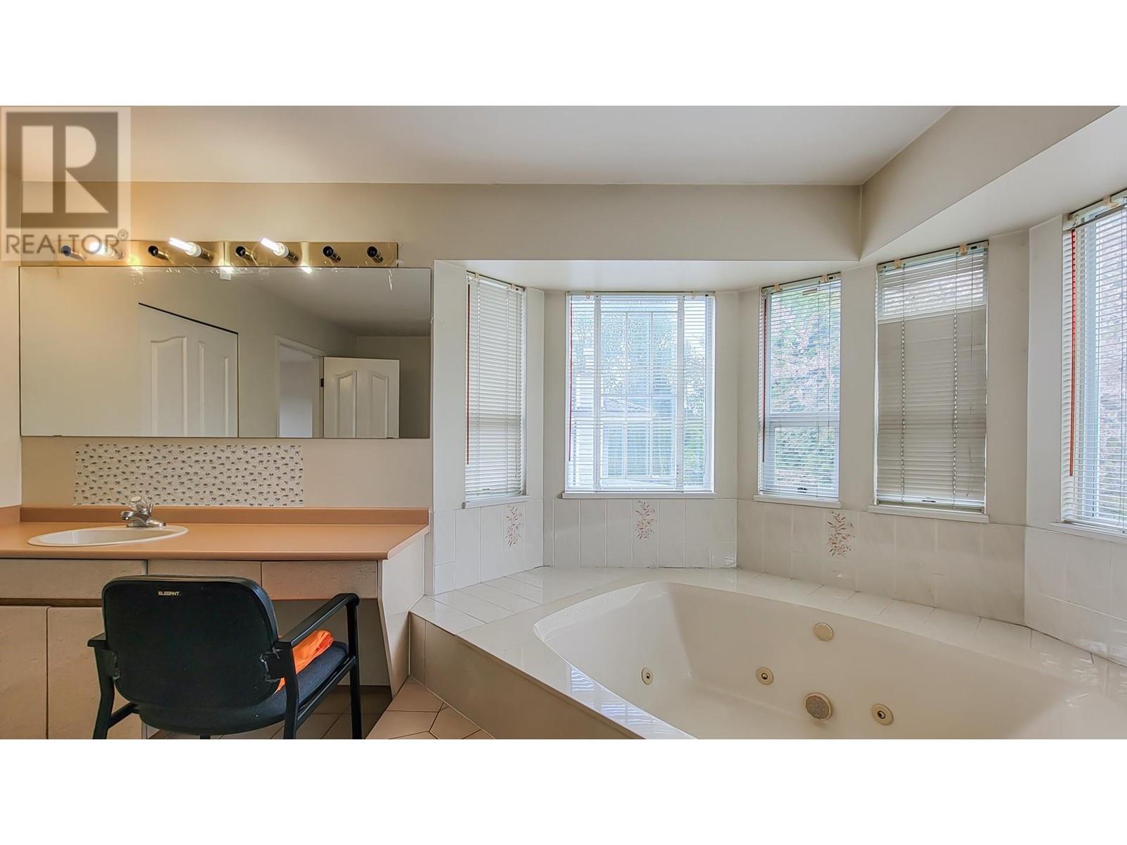 Photo 22 of 2931 Phillips Avenue, Burnaby BC