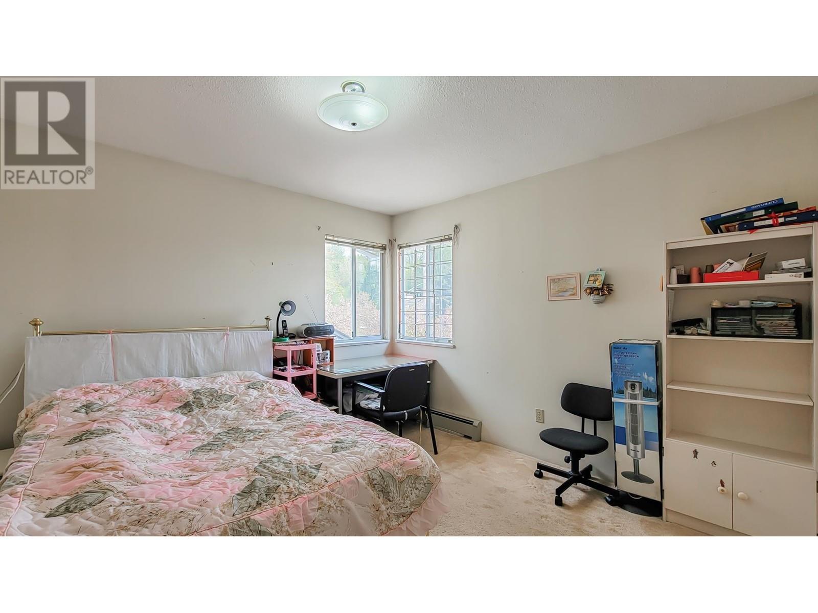 Photo 23 of 2931 Phillips Avenue, Burnaby BC