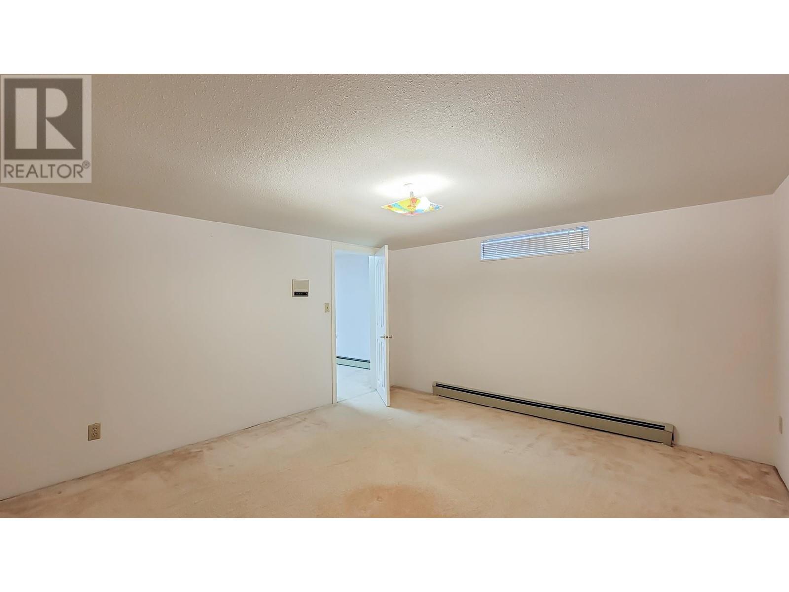Photo 38 of 2931 Phillips Avenue, Burnaby BC