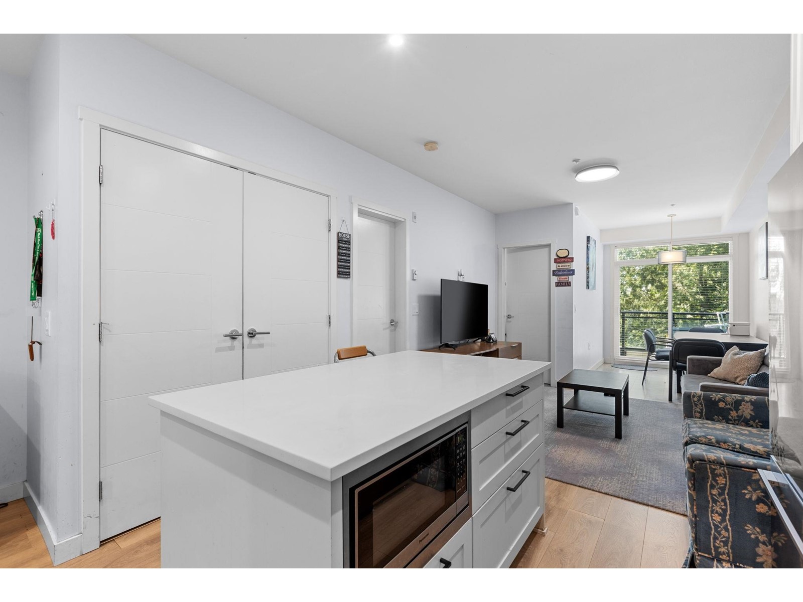 Photo 3 of 311 5415 Brydon Crescent, Langley BC
