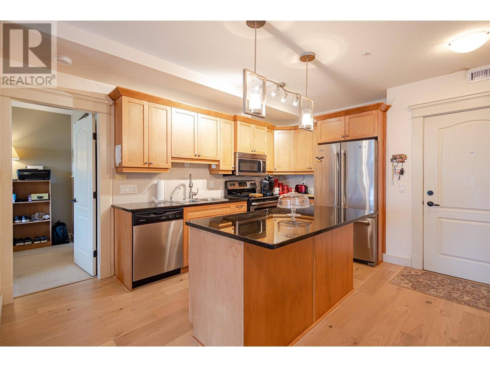 312 2070 Boucherie Road, West Kelowna