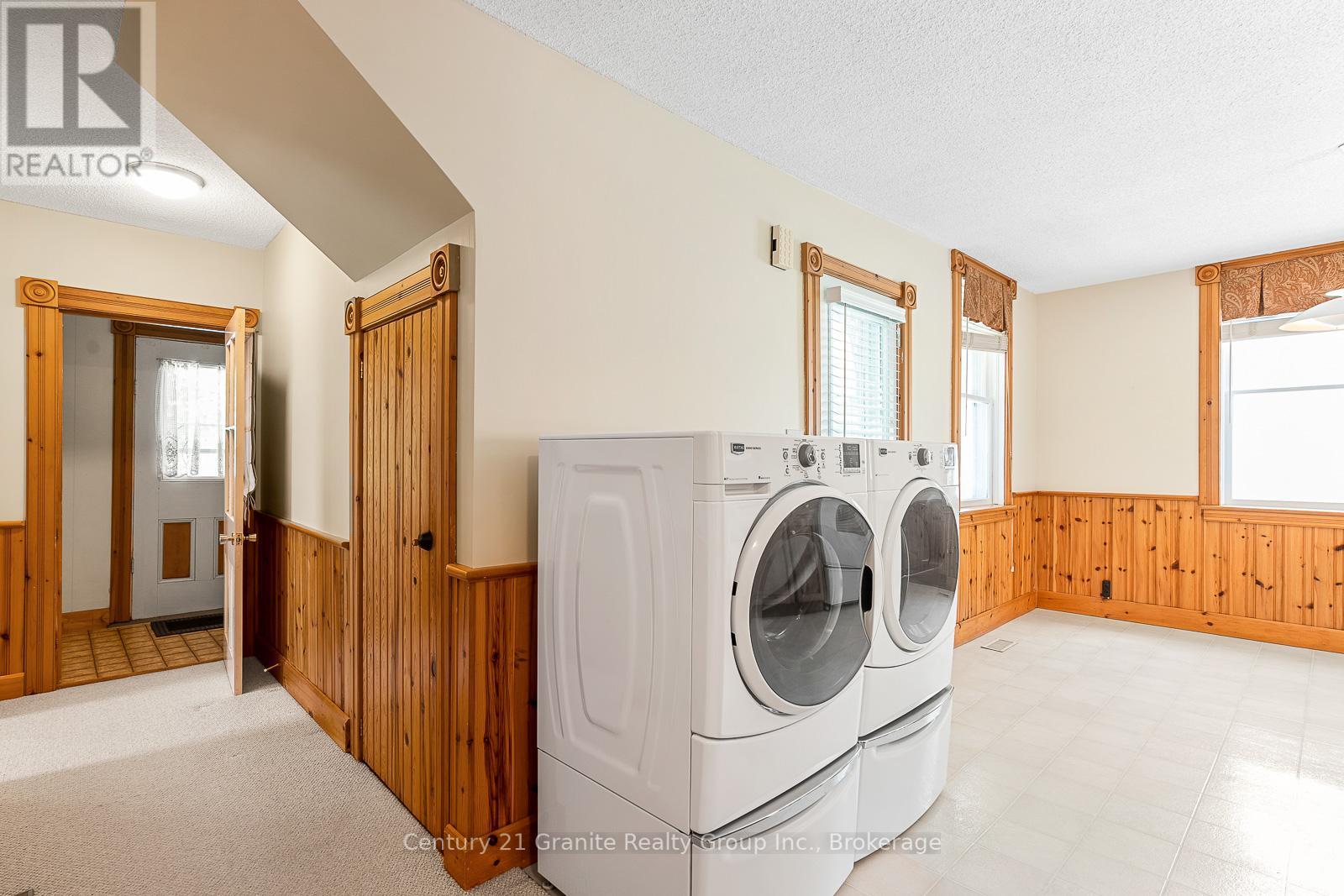 Photo 10 of 134 Highland Street, Dysart Et Al ON