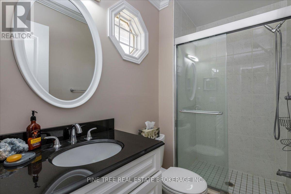 Photo 7 of 8 100 Laguna Parkway, Ramara ON