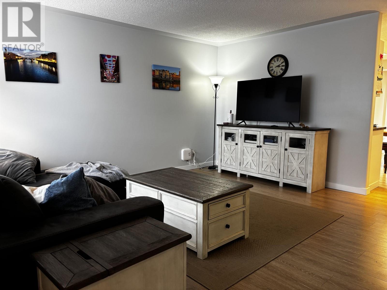 Photo 3 of 9011 99 Avenue, Fort St John BC