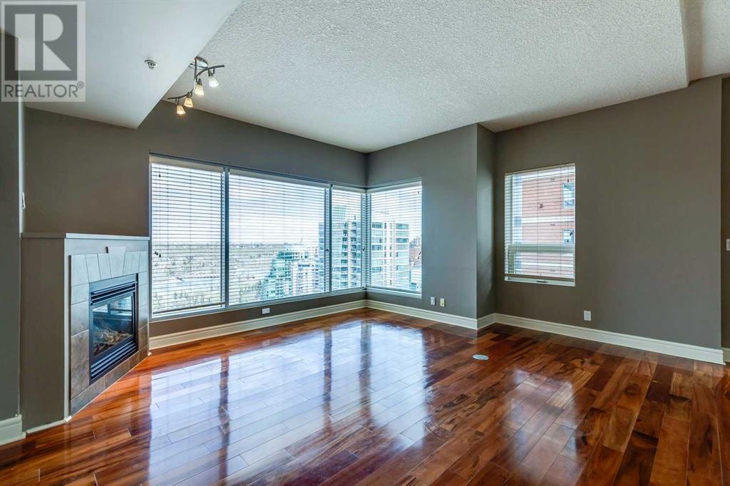 Single Family House for Sale in    Avenue SW Downtown Commercial Core Calgary 