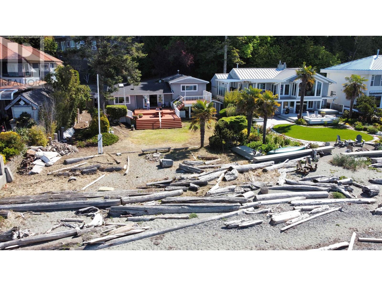 718 TSAWWASSEN BEACH Road, Delta