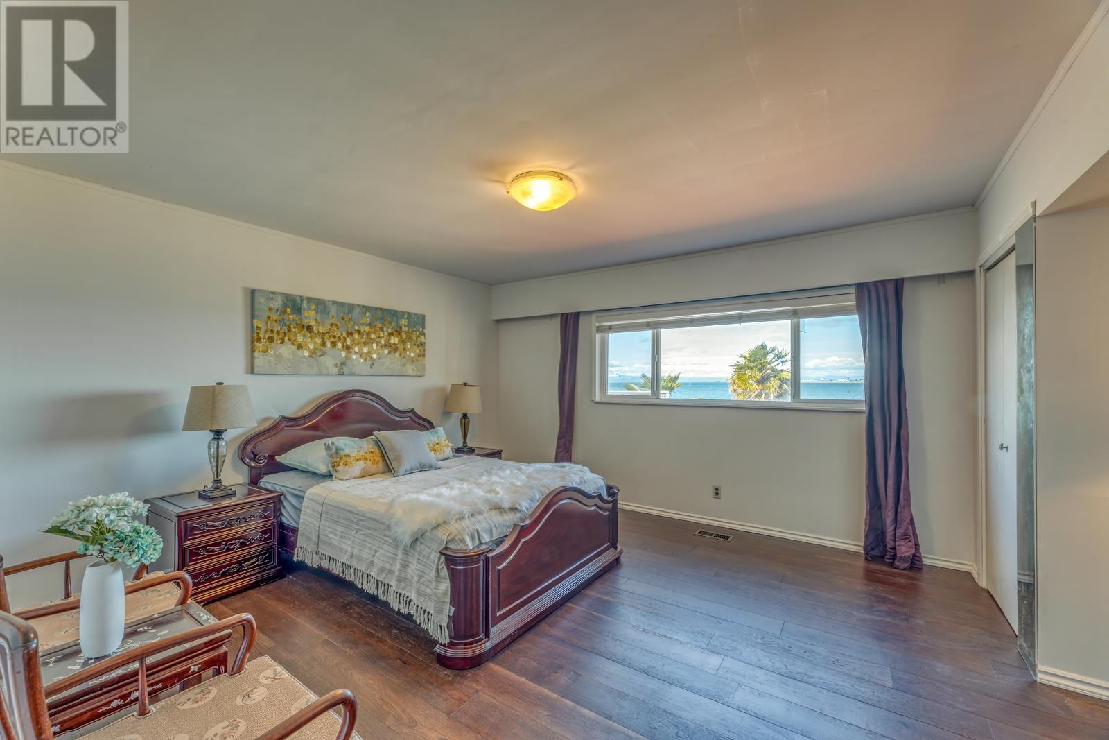 718 TSAWWASSEN BEACH Road, Delta