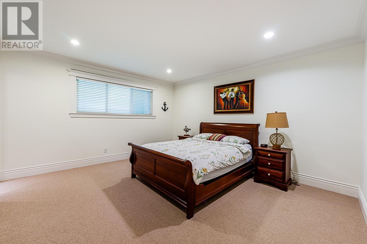 4270 ROCKRIDGE PLACE, West Vancouver