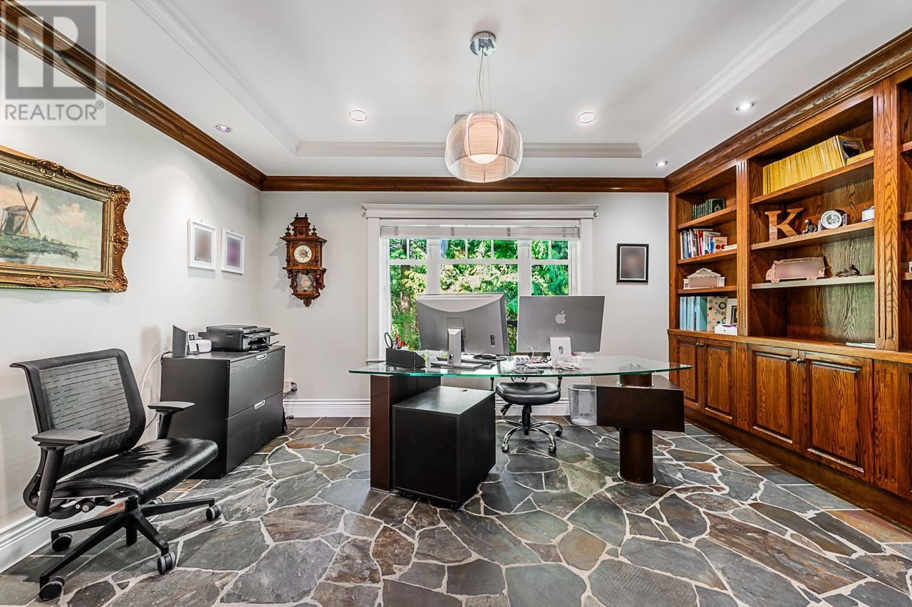 4270 ROCKRIDGE PLACE, West Vancouver