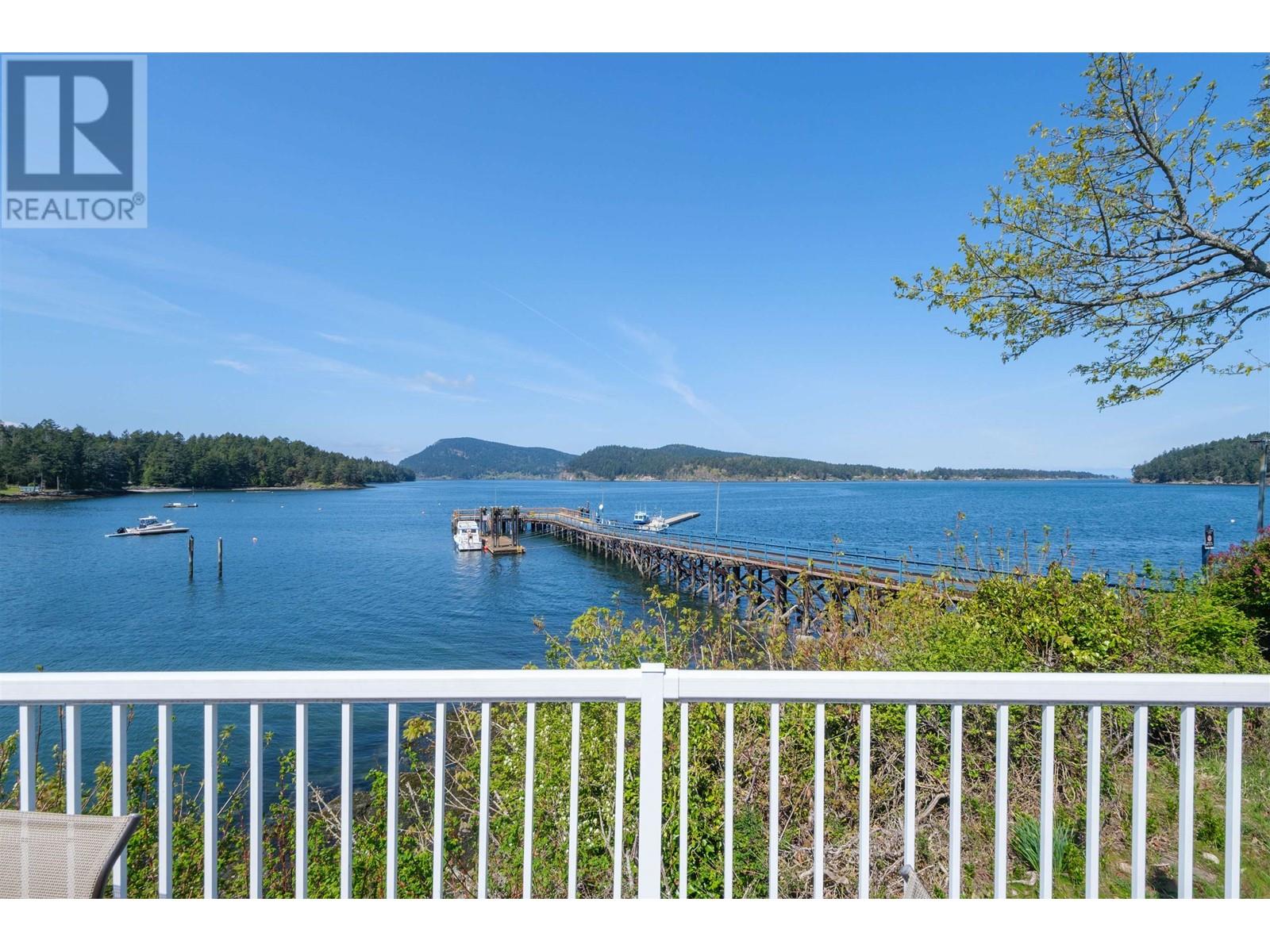 400 FERNHILL ROAD, Mayne Island