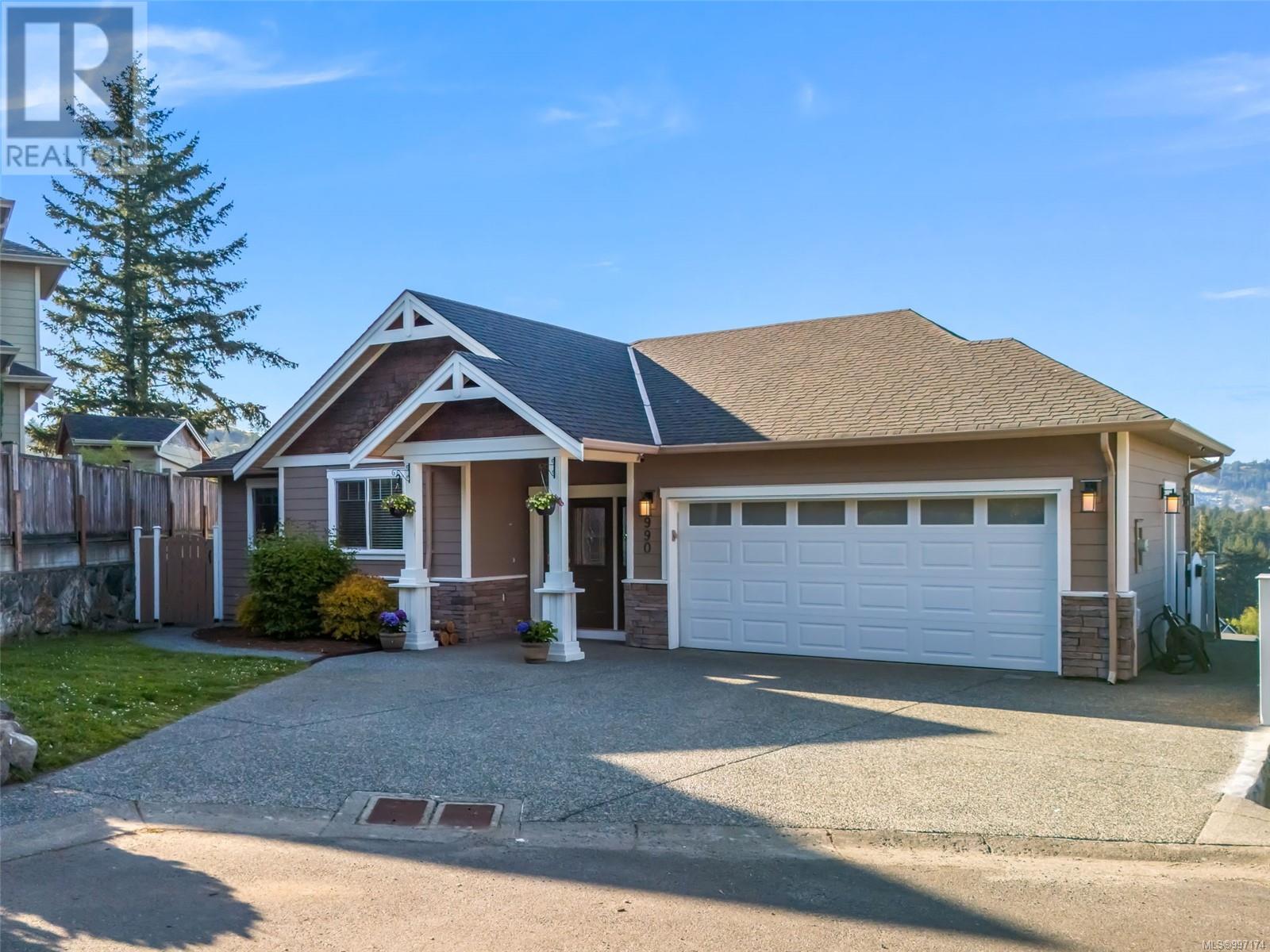  990 Moss Ridge Close, Langford