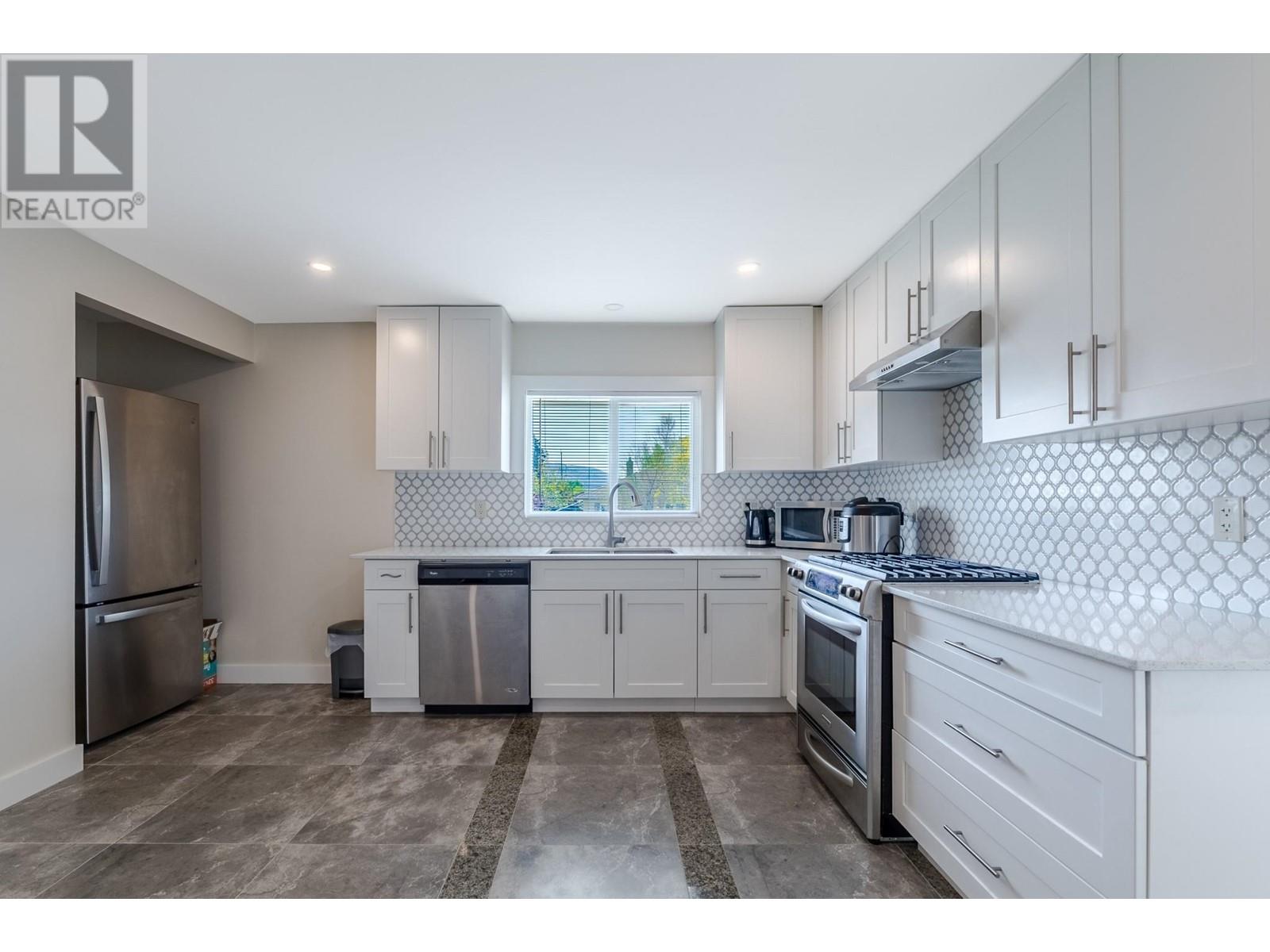 423 Penticton Avenue, Penticton
