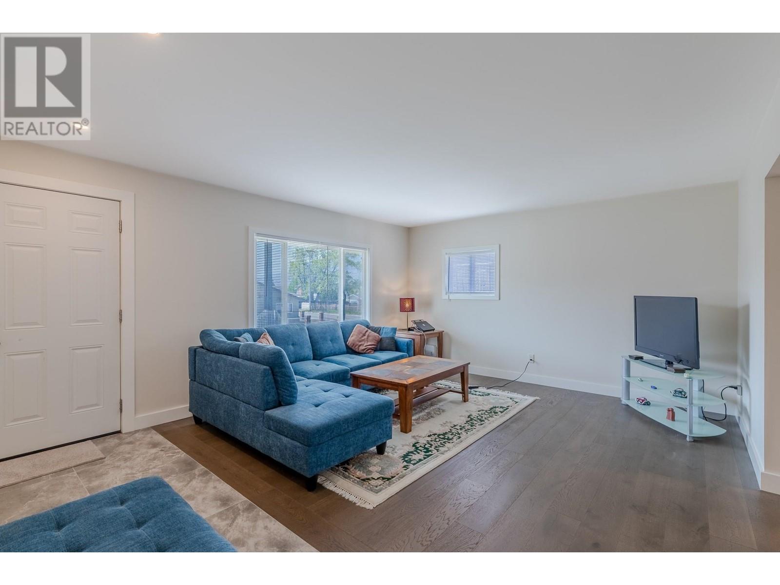 423 Penticton Avenue, Penticton