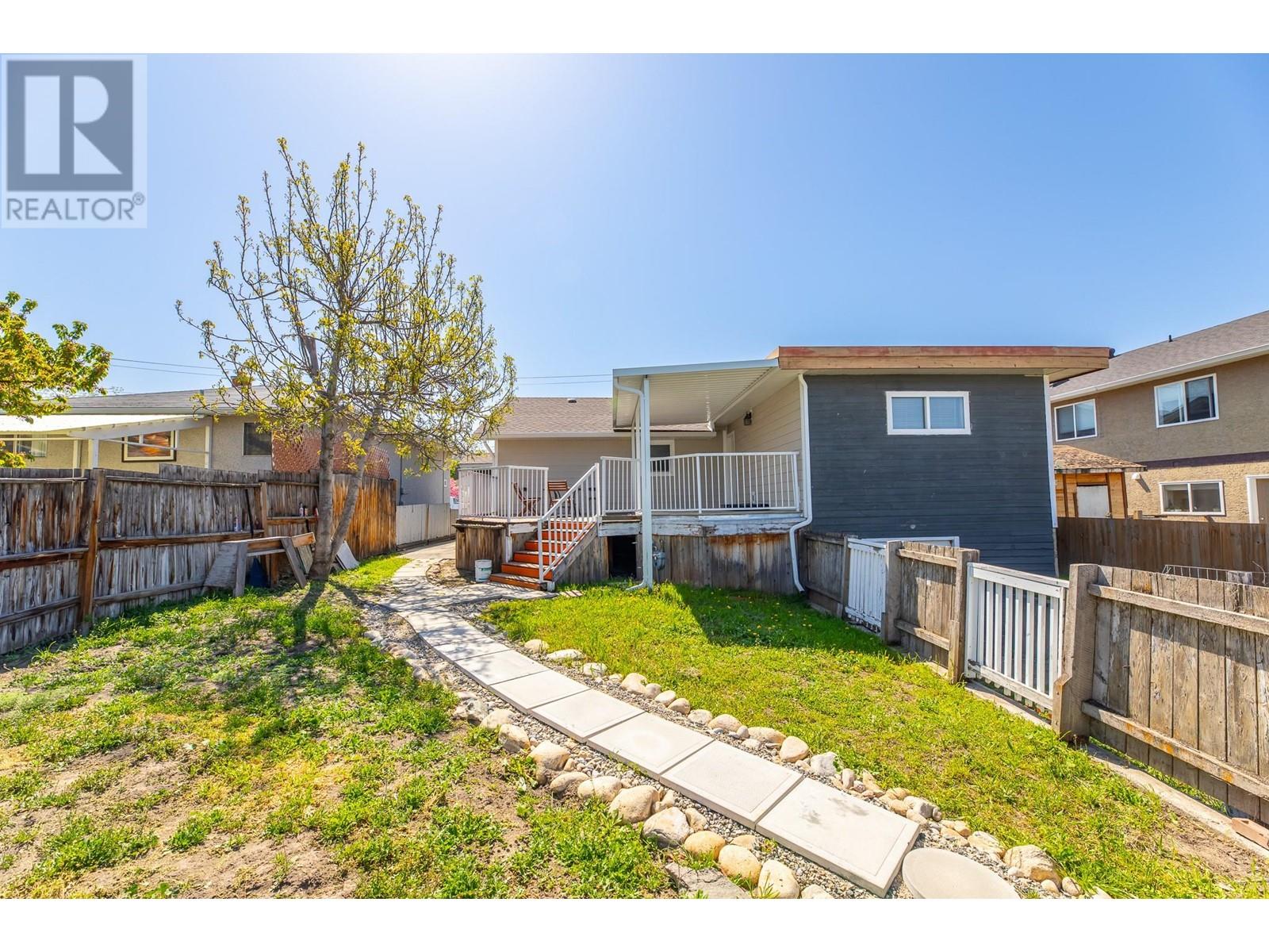 423 Penticton Avenue, Penticton