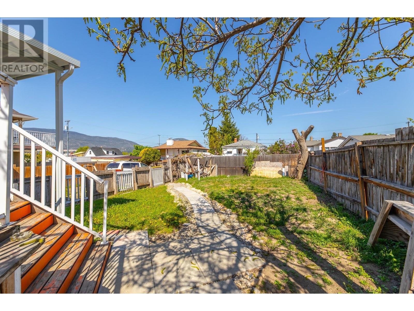 423 Penticton Avenue, Penticton