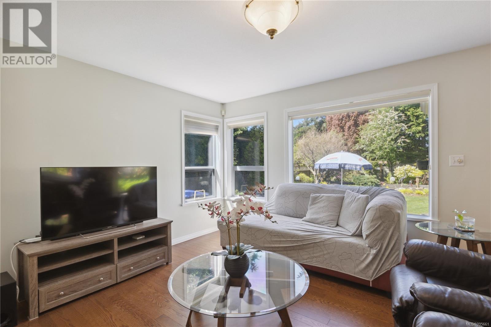 729 Crown Isle Dr, Courtenay