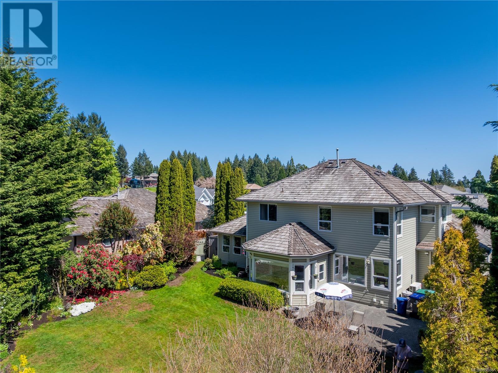 729 Crown Isle Dr, Courtenay