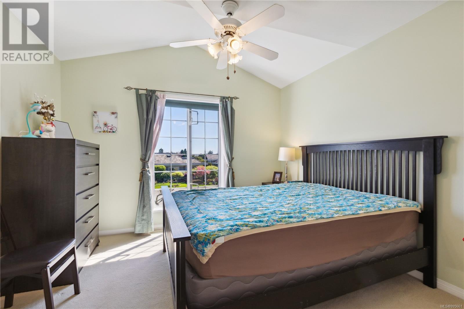 729 Crown Isle Dr, Courtenay