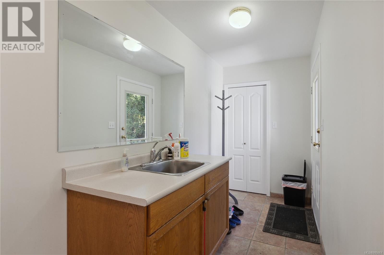 729 Crown Isle Dr, Courtenay