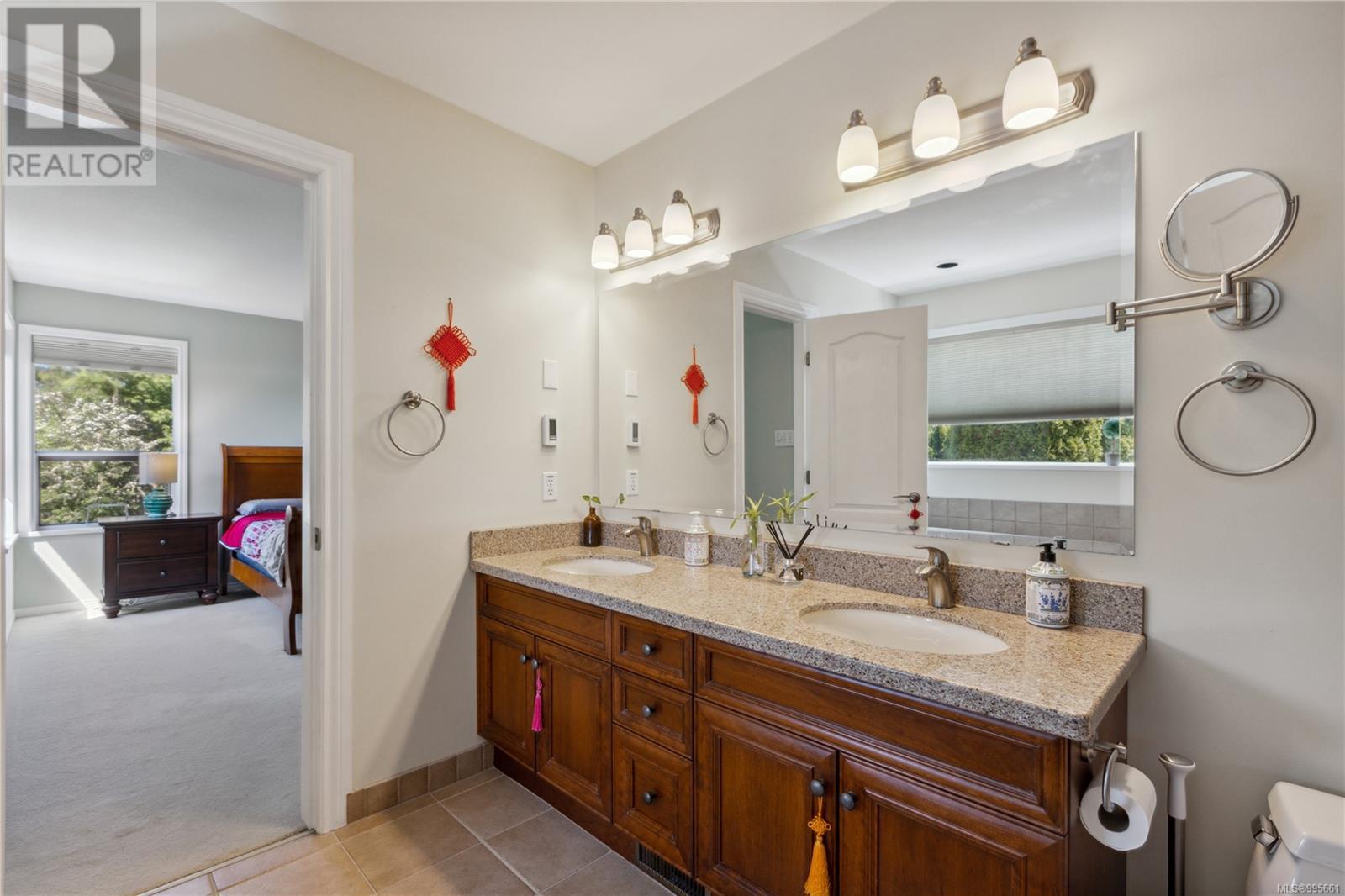 729 Crown Isle Dr, Courtenay
