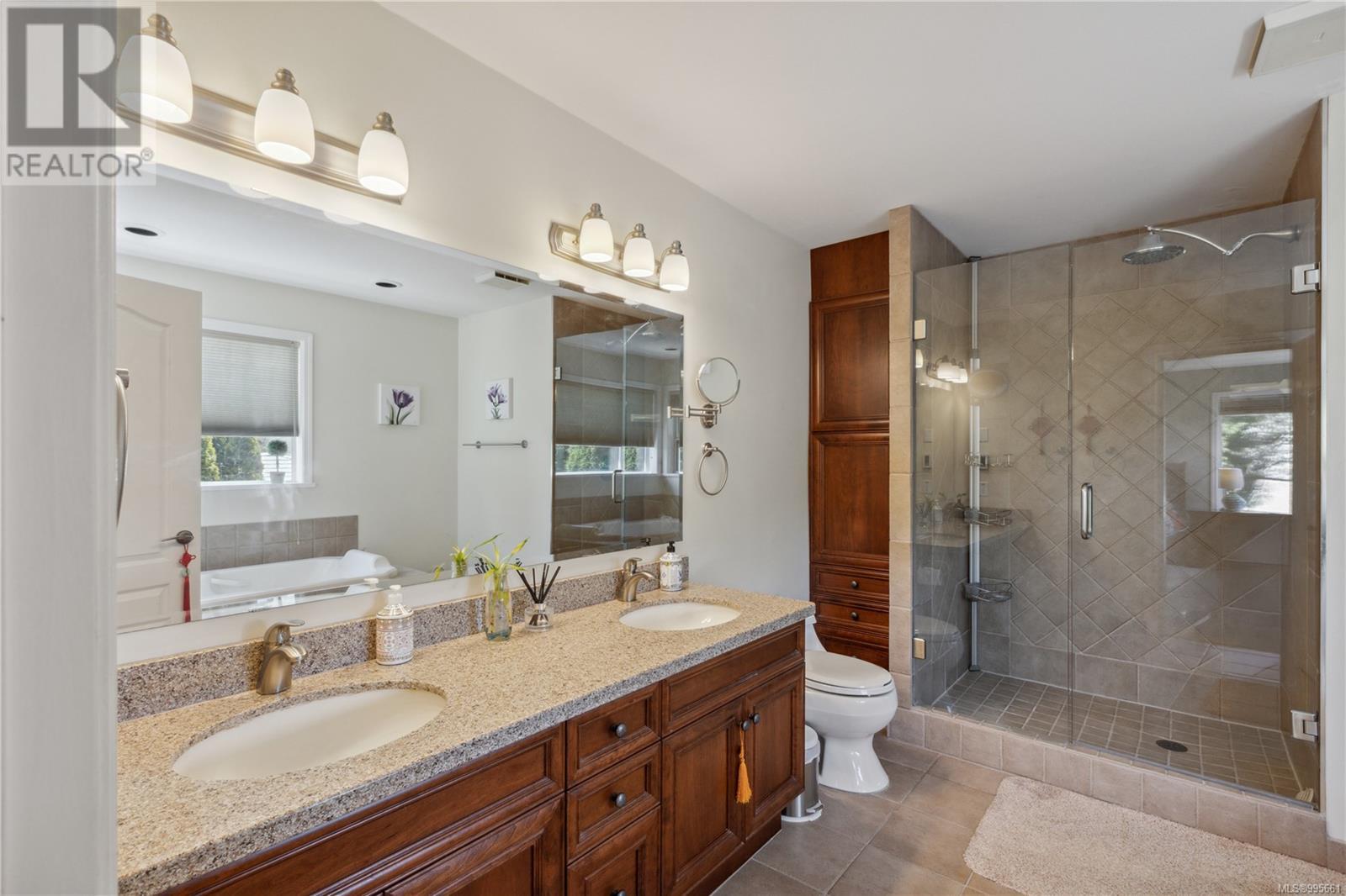 729 Crown Isle Dr, Courtenay