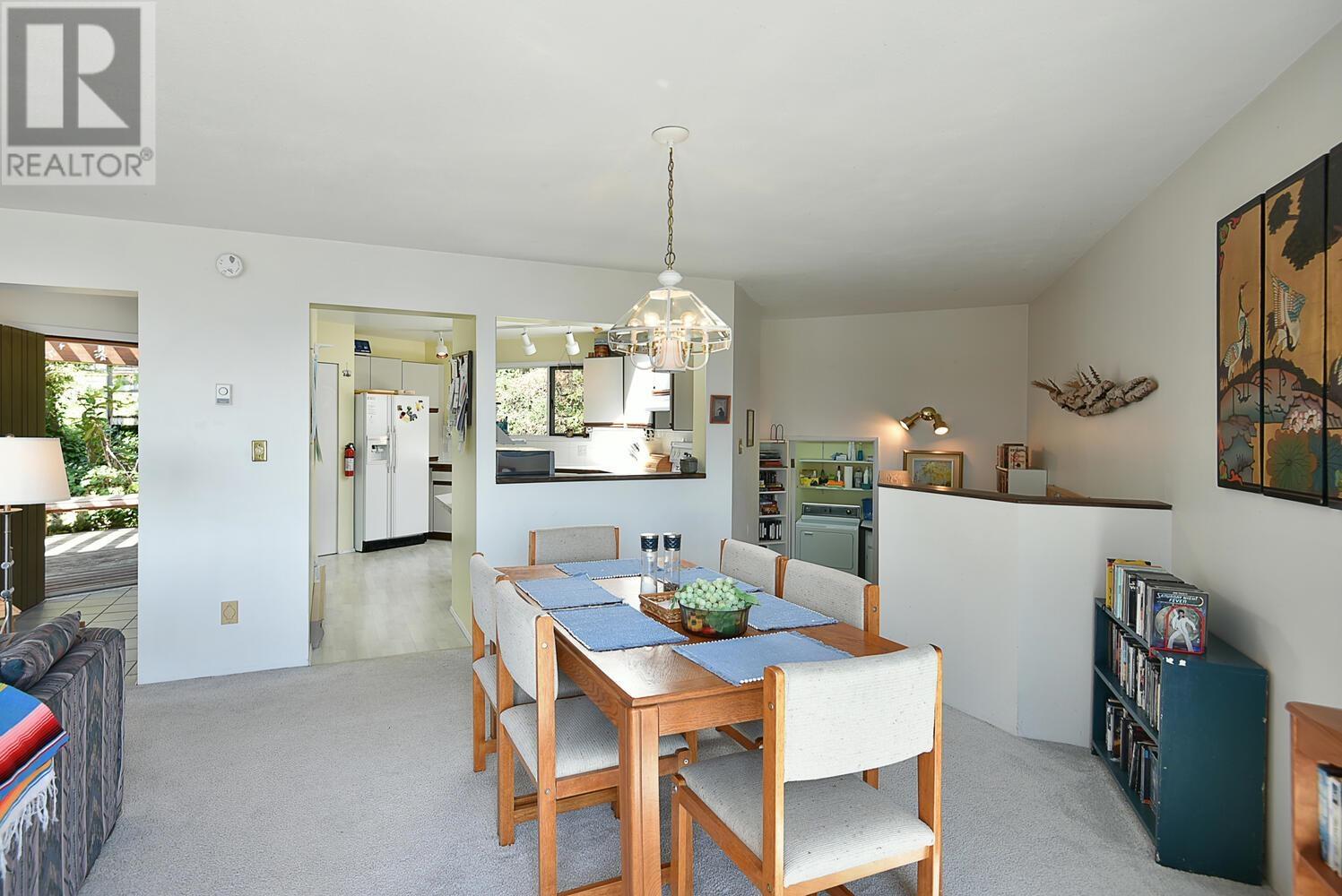 7297 BELLE ROAD, Sechelt