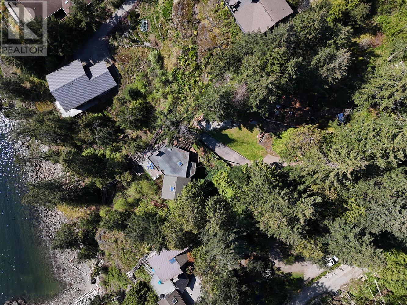 7297 BELLE ROAD, Sechelt