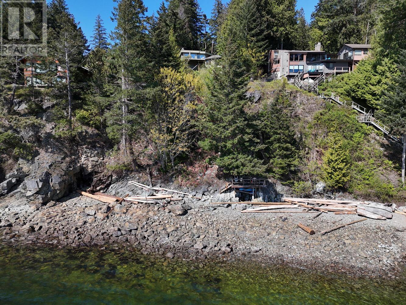 7297 BELLE ROAD, Sechelt