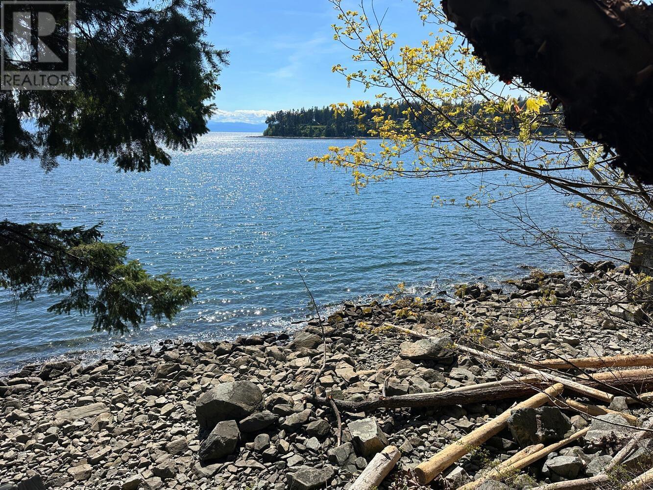 7297 BELLE ROAD, Sechelt