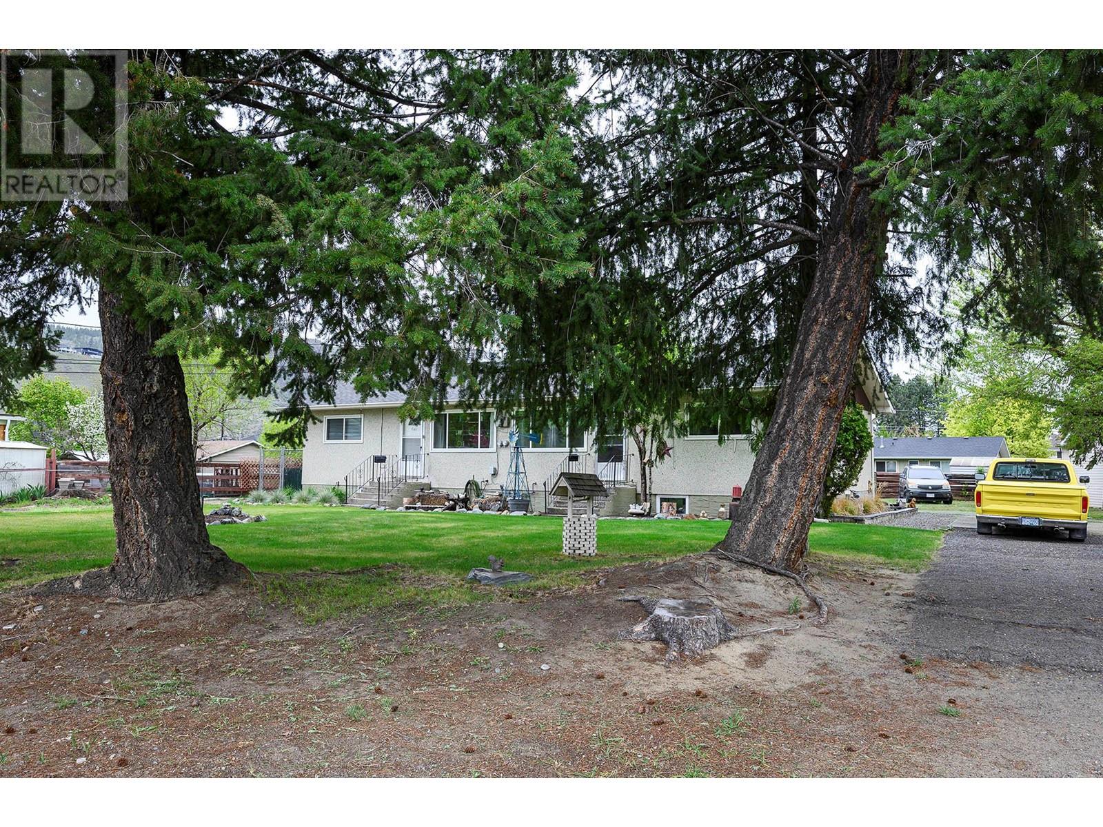 Photo 4 of 638 640 Reemon Drive, Kamloops BC