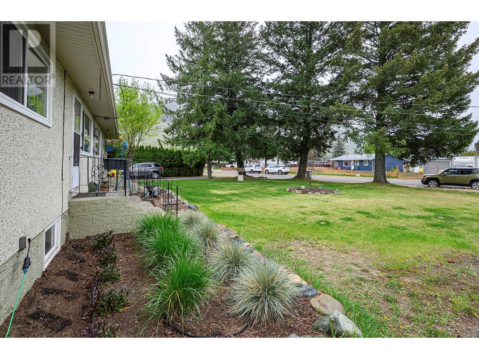 Photo 2 of 638 640 Reemon Drive, Kamloops BC
