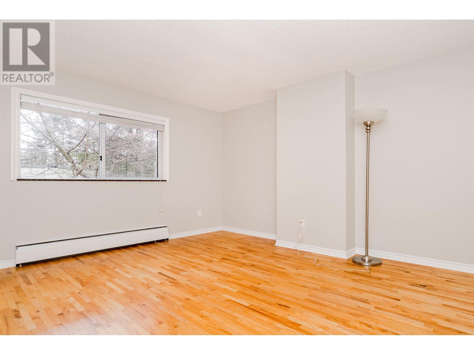937 WESTVIEW CRESCENT, North Vancouver