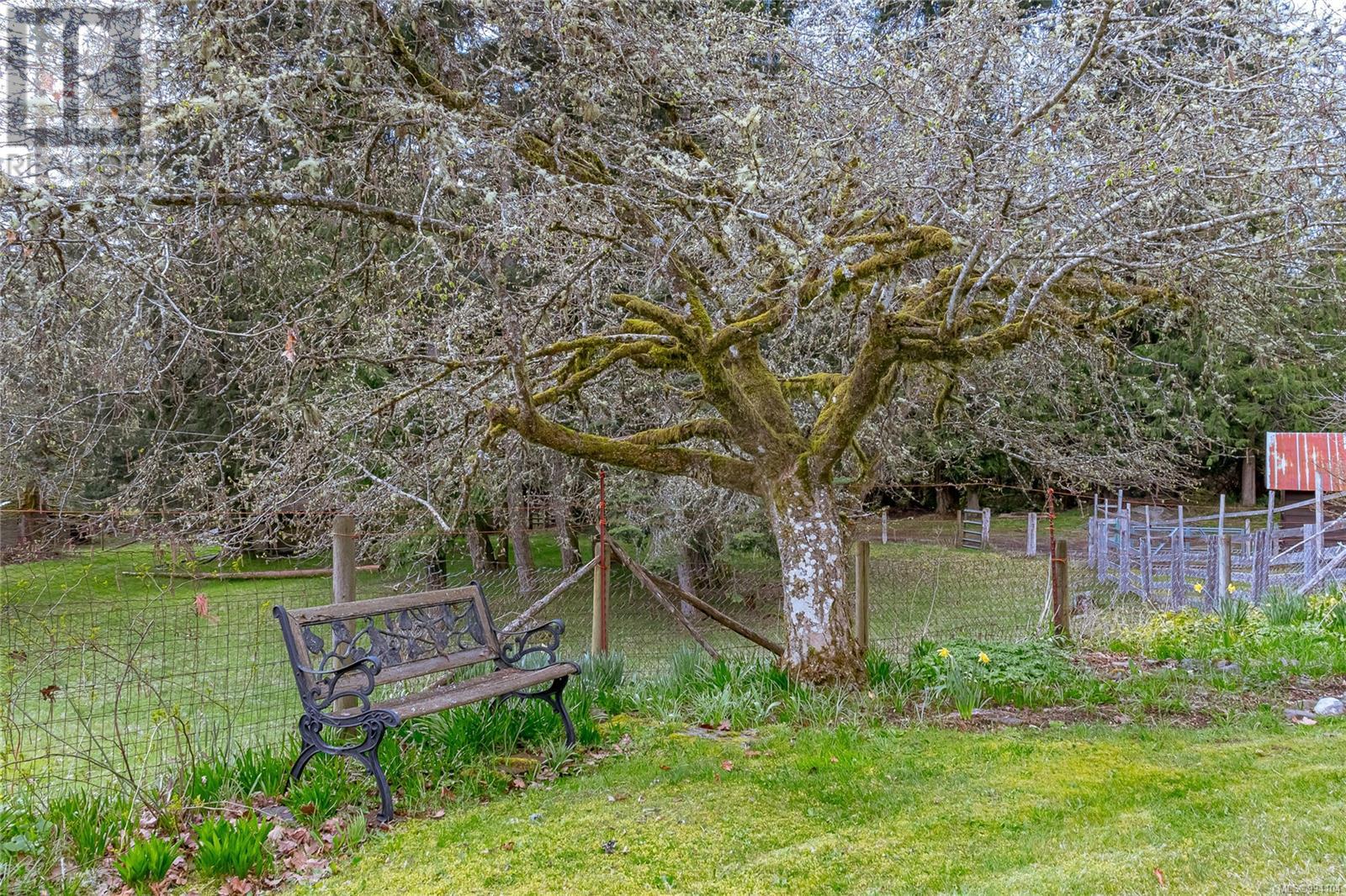 6633 Hillcrest Rd, Duncan